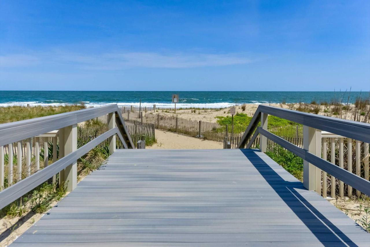 Golden Sands Ocean With Views!